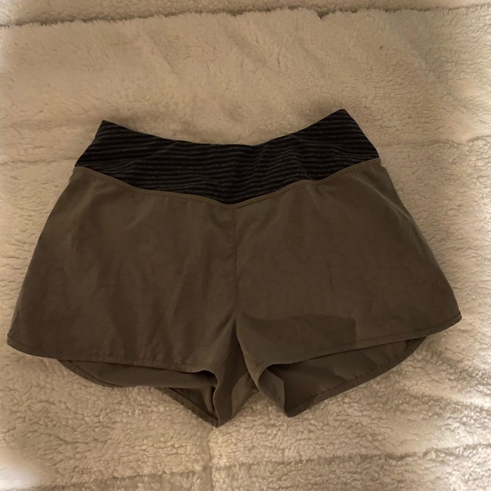 Women’s exercise shorts